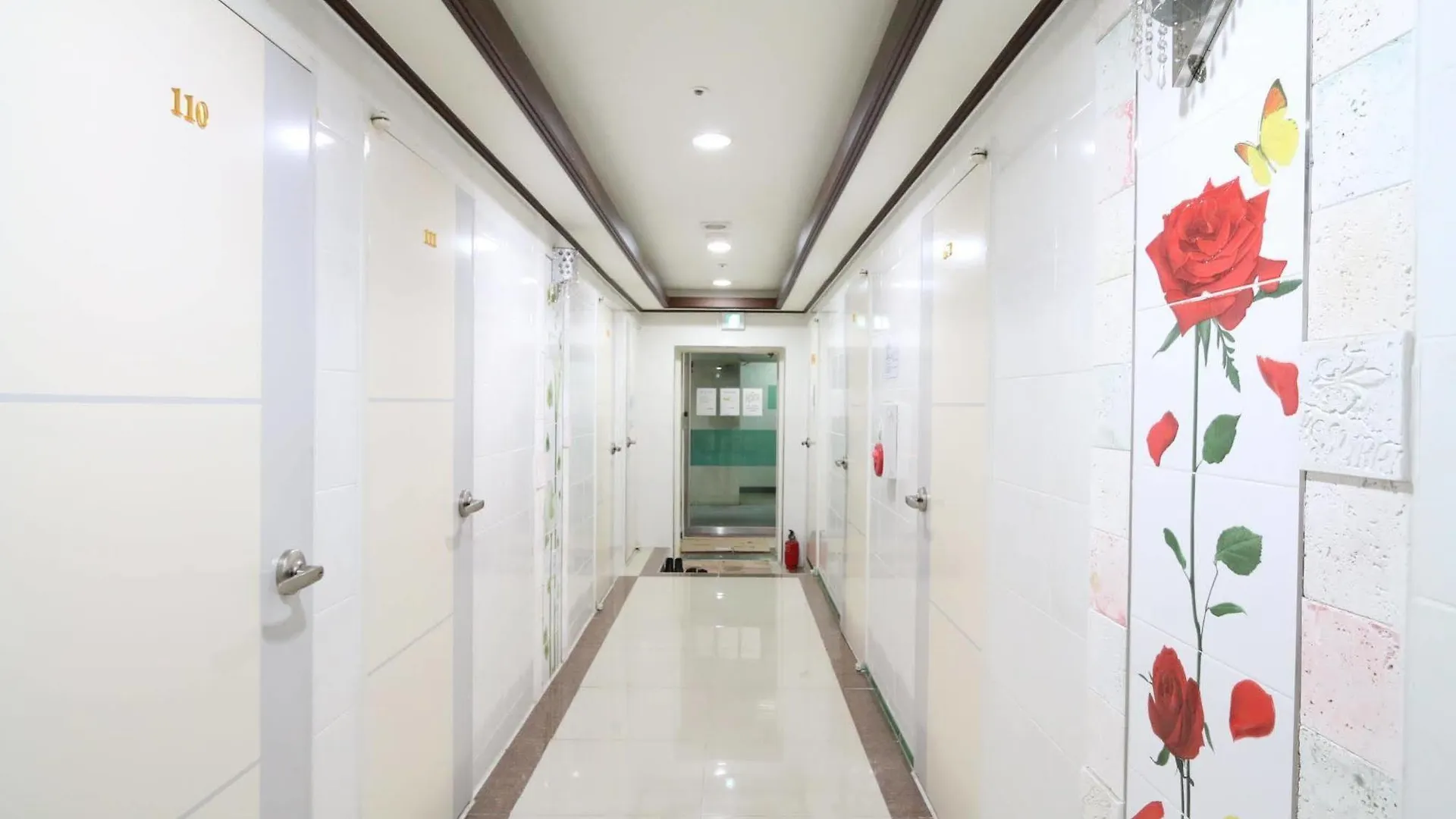 World Oneroomtel Seoul 0*,